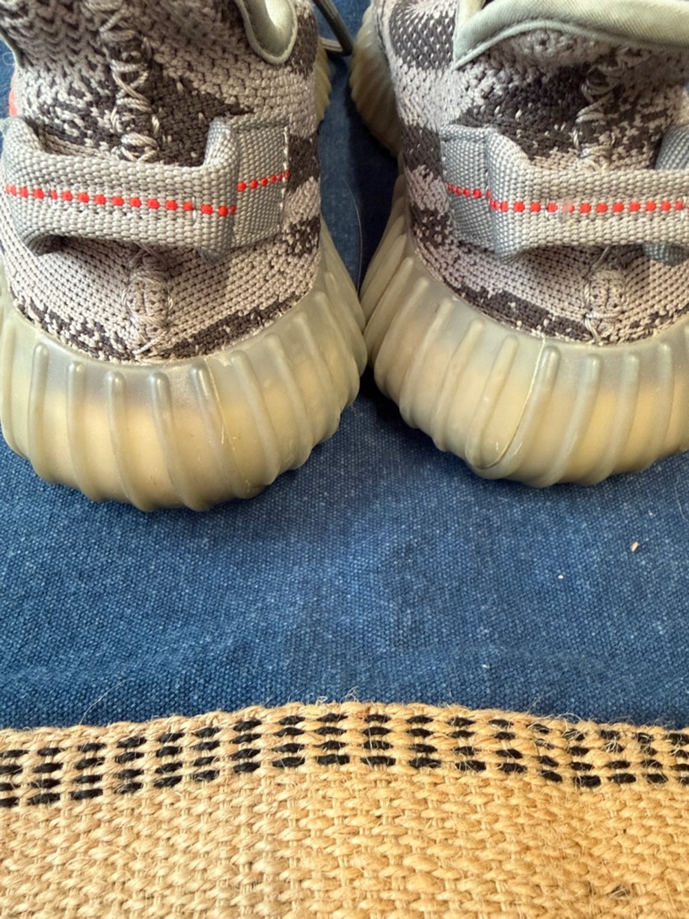 Yeezy - Picture 4 of 5